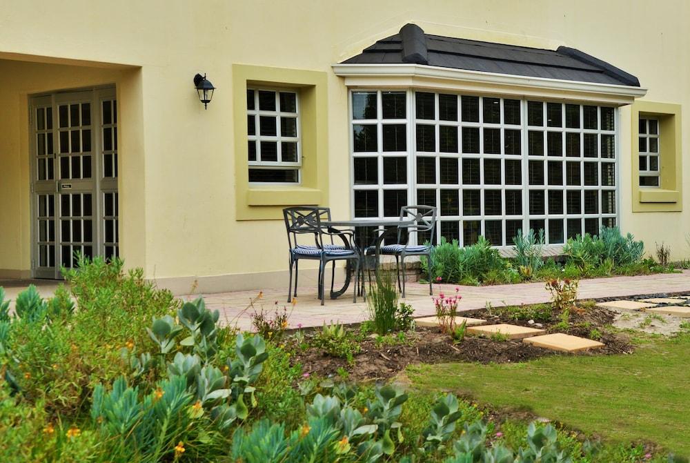 Road Lodge Cape Town International Airport Exterior photo